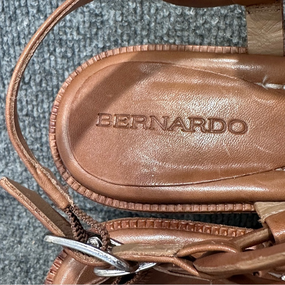 Bernardo size11 Kennedy leather platform wedge sandal in Luggage tan ankle strap - Picture 6 of 9